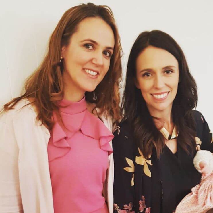 Louise Ardern with her sister Jacinda Ardern.